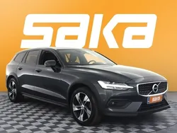 Käytetty 2019 Volvo V60 CC Farmari | 28 900 € (Perustarjous)