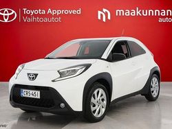 Valkoinen Käytetty 2024 Toyota Aygo X Multidrive S Katumaasturi | 17 400 € (Hieman kallis)