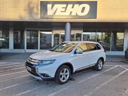 Valkoinen Käytetty 2018 Mitsubishi Outlander Intense Katumaasturi | 19 900 € (Perustarjous)