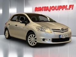 Hopea Käytetty 2012 Toyota Auris Terra Viistoperä | 12 900 € (Perustarjous)
