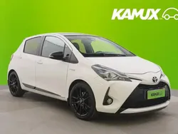 Valkoinen Käytetty 2019 Toyota Yaris Hybrid Sport Sedan | 12 700 € (Supertarjous)