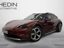 Punainen Käytetty 2022 Porsche Taycan Cross Turismo Sedan | 69 900 € (Supertarjous)