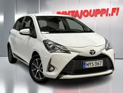 Valkoinen Käytetty 2020 Toyota Yaris Multidrive S Viistoperä | 14 970 € (Hyvä tarjous)
