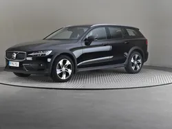 Käytetty 2022 Volvo V60 CC Plus Farmari | 42 800 € (Kallis)