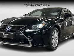 Käytetty 2017 Lexus RC300h Coupe - kaksiovinen | 30 990 €