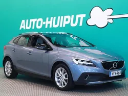 Käytetty 2018 Volvo V40 CC Summum Farmari | 19 890 € (Kallis)