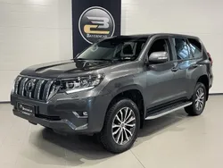 Harmaa Käytetty 2018 Toyota Land Cruiser Premium Katumaasturi | 69 900 € (Hyvä tarjous)