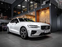 Valkoinen Käytetty 2019 Volvo S60 Business Edition Sedan | 34 890 € (Kallis)
