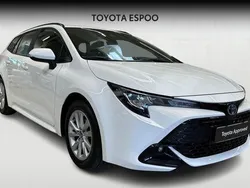 Valkoinen Käytetty 2024 Toyota Corolla Active Farmari | 28 990 € (Perustarjous)