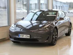 Harmaa Käytetty 2019 Tesla Model 3 Performance Sedan | 27 990 € (Perustarjous)