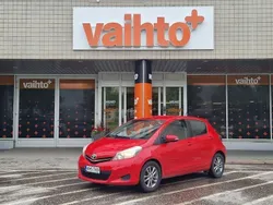 Punainen Käytetty 2014 Toyota Yaris Active Viistoperä | 6 880 € (Hyvä tarjous)
