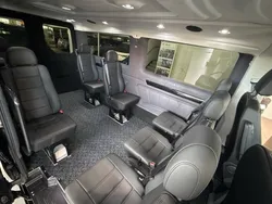 Musta Uusi 2024 VW Crafter Van | 88 900 €
