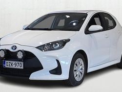 Valkoinen Käytetty 2022 Toyota Yaris Hybrid Active Viistoperä | 16 990 € (Hyvä tarjous)