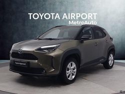 Ruskea (beige) Käytetty 2023 Toyota Yaris Cross Katumaasturi | 30 790 € (Perustarjous)