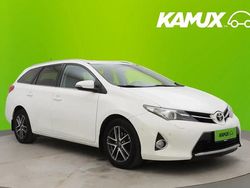 Valkoinen Käytetty 2015 Toyota Auris Touring Sports Multidrive S Farmari | 11 390 € (Perustarjous)