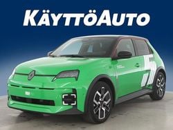 Pop! vihreä Käytetty 2025 Renault 5 E-Tech Komfort Viistoperä | 32 900 €