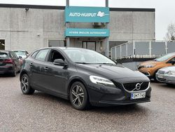 Käytetty 2018 Volvo V40 Momentum Farmari | 15 400 € (Perustarjous)