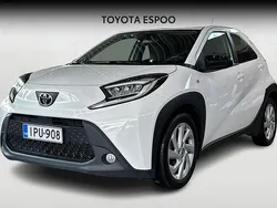 Valkoinen Käytetty 2022 Toyota Aygo Multidrive S Viistoperä | 13 490 € (Hyvä tarjous)
