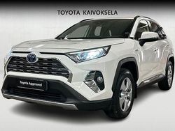 Valkoinen Käytetty 2021 Toyota RAV4 Active Katumaasturi | 33 990 € (Perustarjous)