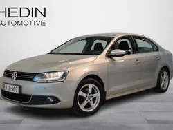 Hopea Käytetty 2014 VW Jetta Highline Sedan | 10 900 € (Hieman kallis)