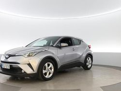 Käytetty 2017 Toyota C-HR Business Edition Katumaasturi | 17 790 € (Hieman kallis)