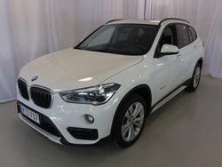 Valkoinen Käytetty 2018 BMW X1 Sport Line Katumaasturi | 17 950 € (Perustarjous)