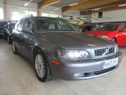 Harmaa Käytetty 2003 Volvo V40 Farmari | 2 980 €