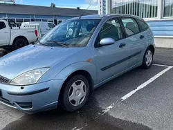 Musta Käytetty 2004 Ford Focus Titanium Farmari | 520 €