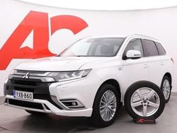 Valkoinen Käytetty 2021 Mitsubishi Outlander P-HEV Active Katumaasturi | 22 990 € (Perustarjous)