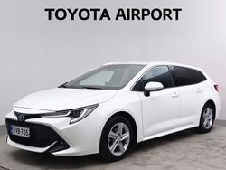 Valkoinen Käytetty 2022 Toyota Corolla Edition Farmari | 26 490 € (Perustarjous)
