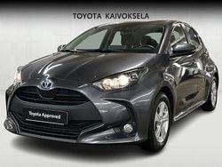 Harmaa Käytetty 2023 Toyota Yaris Business Edition Viistoperä | 20 900 € (Perustarjous)