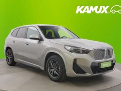 Hopea / harmaa Käytetty 2024 BMW iX1 M Sport Katumaasturi | 41 580 €