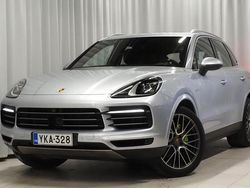 Käytetty 2018 Porsche Cayenne Katumaasturi | 47 890 € (Perustarjous)