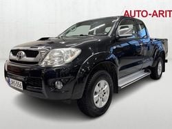Musta Käytetty 2011 Toyota HiLux SR Nouto | 24 960 € (Hyvä tarjous)