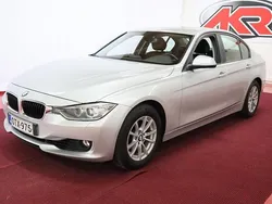 Käytetty 2013 BMW 320 Sedan | 14 750 € (Hieman kallis)
