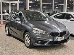 Harmaa Käytetty 2017 BMW 225 Active Tourer iPerformance Tila-auto | 12 480 € (Hieman kallis)