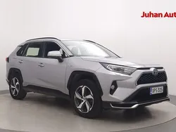 Hopea Käytetty 2021 Toyota RAV4 Active Katumaasturi | 32 990 € (Perustarjous)