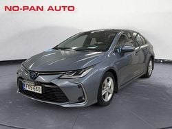 Hopea Käytetty 2021 Toyota Corolla Active Sedan | 21 500 € (Hieman kallis)