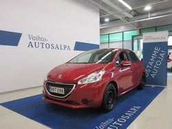 Punainen Käytetty 2013 Peugeot 208 Viistoperä | 3 900 € (Perustarjous)