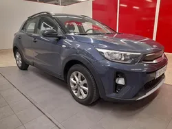 Käytetty 2019 Kia Stonic EX Katumaasturi | 13 850 € (Perustarjous)