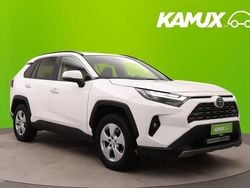 Valkoinen Käytetty 2022 Toyota RAV4 Hybrid Executive Katumaasturi | 35 400 € (Hyvä tarjous)