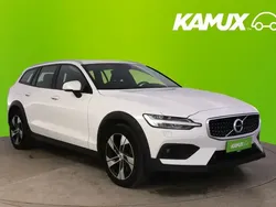 Valkoinen Käytetty 2021 Volvo V60 CC Farmari | 34 780 € (Perustarjous)