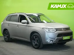 Sininen Käytetty 2015 Mitsubishi Outlander P-HEV Instyle Farmari | 10 900 € (Perustarjous)