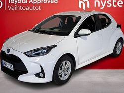 Valkoinen Käytetty 2024 Toyota Yaris Active Viistoperä | 21 990 € (Perustarjous)
