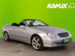Hopea / harmaa Käytetty 2004 Mercedes CLK200 Avoauto | 8 990 €