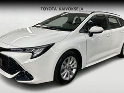 Valkoinen Käytetty 2024 Toyota Corolla Active Farmari | 28 990 € (Perustarjous)