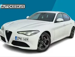 Musta Käytetty 2019 Alfa Romeo Giulia | 22 900 €