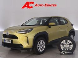 Brass gold (5c2) Käytetty 2024 Toyota Yaris Cross Active Katumaasturi | 26 460 € (Perustarjous)