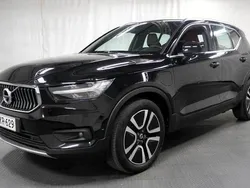 Musta Käytetty 2020 Volvo XC40 Business Edition Katumaasturi | 29 900 € (Perustarjous)