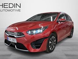 Punainen Käytetty 2025 Kia Ceed Sportswagon EX Premium Farmari | 28 900 € (Hieman kallis)